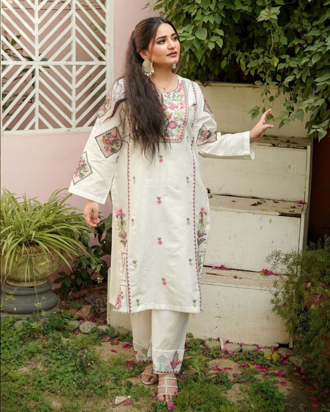 VIOLET LAWN EMB 2PC