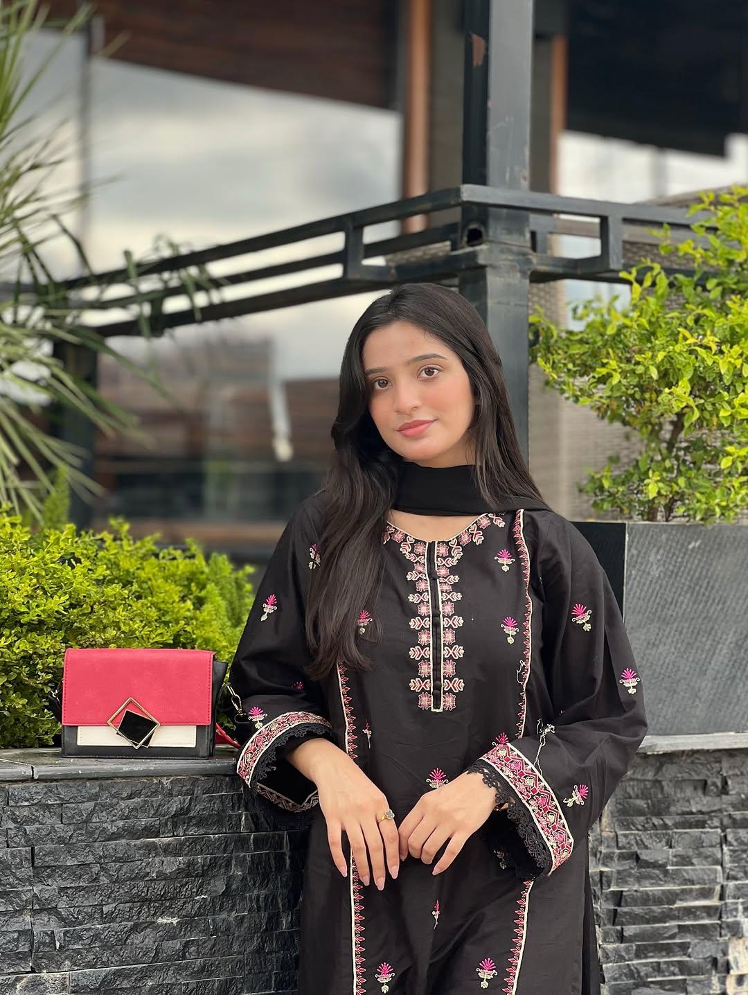ANIKA 3PC
