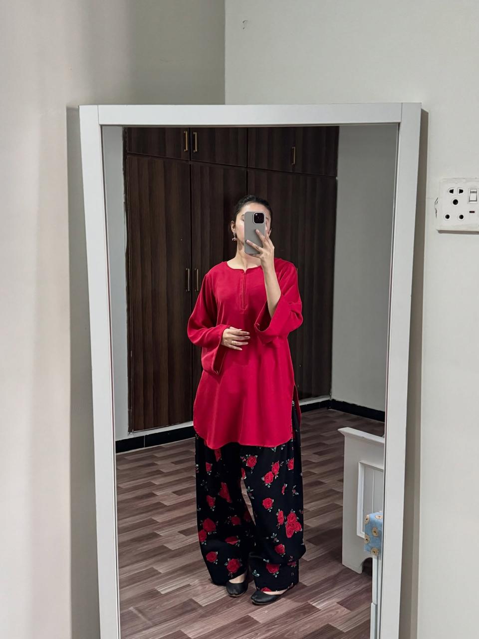 RED FLORAL SET ( FARSHI SHALWAR )