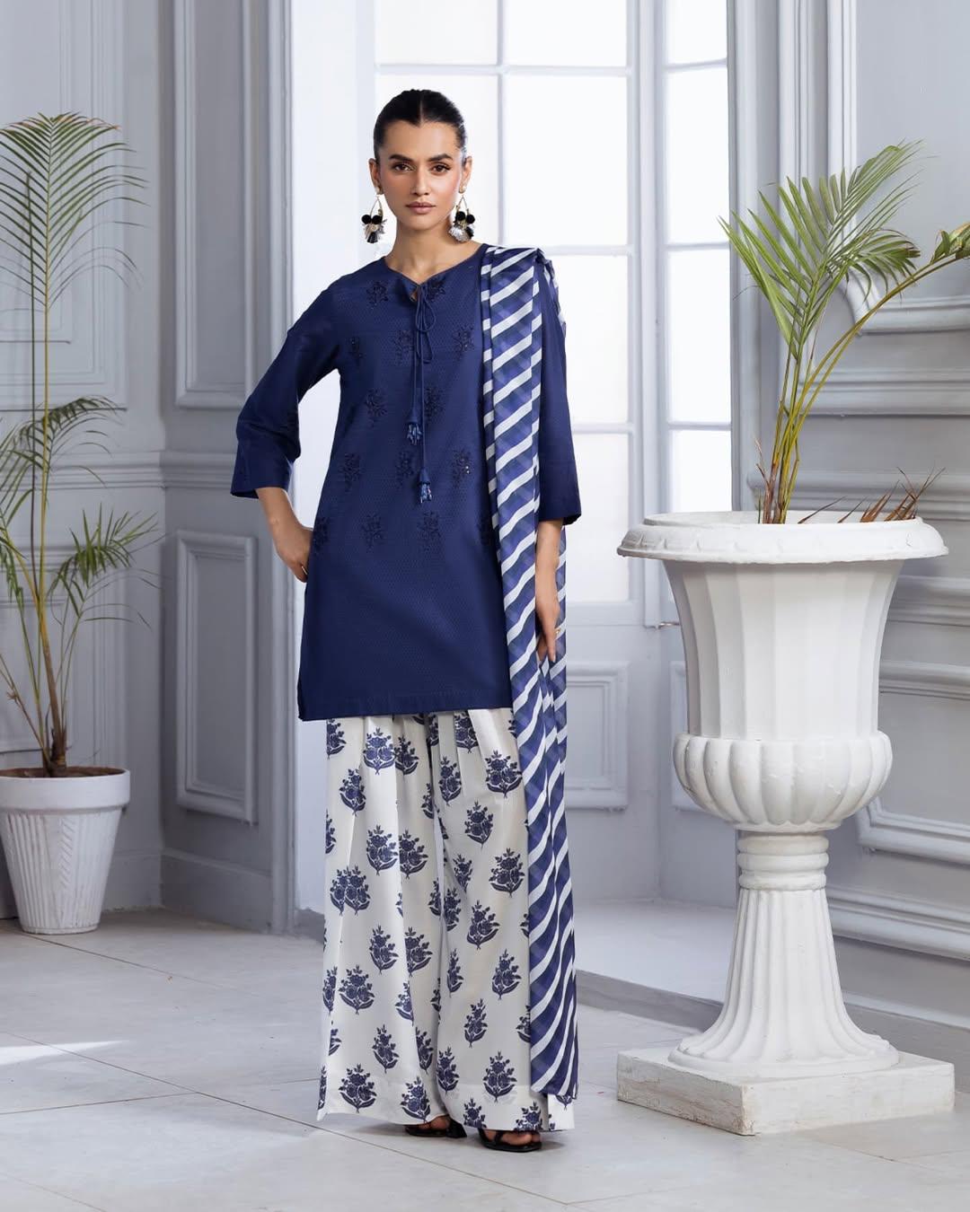 BLUE BLOOM LAWN 3PC