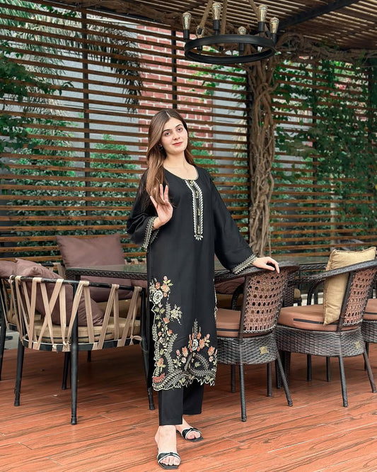 LIA LAWN EMB 2PC