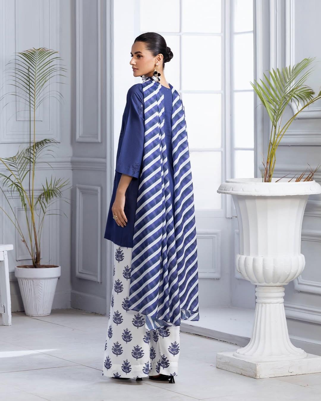 BLUE BLOOM LAWN 3PC